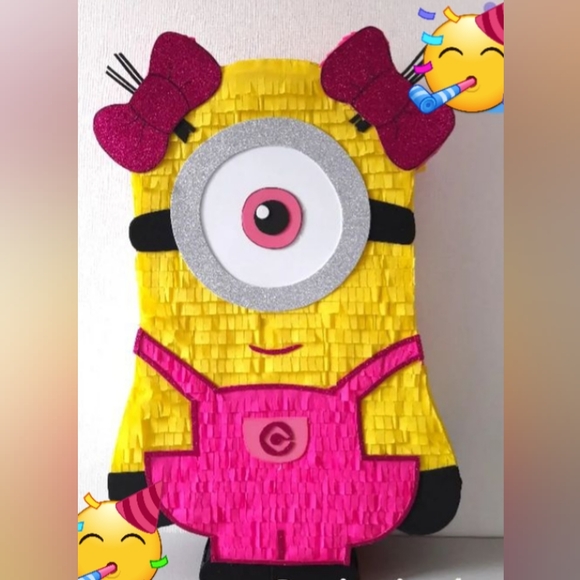 Minion piñata